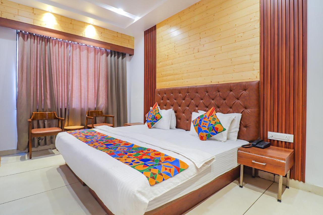 Fabhotel Grand Arya Patna  Exteriér fotografie